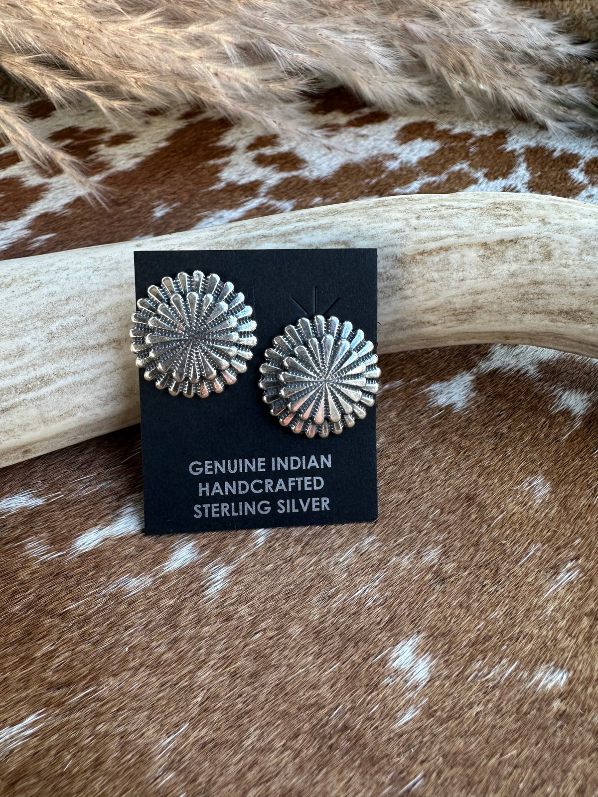 Rita Largo Flower Studs